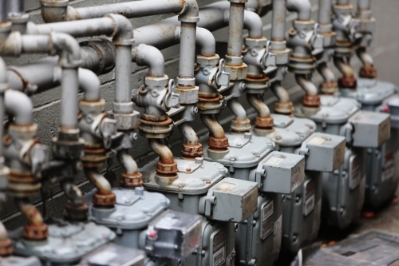 Protect Your Metal Equipment with Cortec®'s Organic Rust Remover Spray - Benefits and Applications
